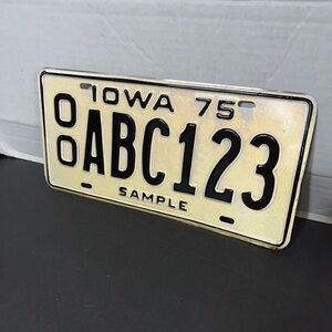 1975 Iowa SAMPLE License Plate 00 ABC 123